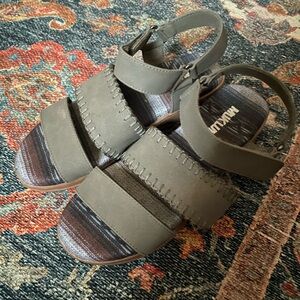 Women's Gray and Blue Sandals